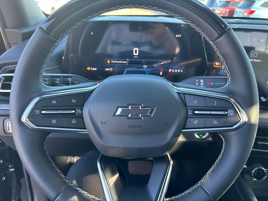 new 2026 Chevrolet Traverse car, priced at $53,140