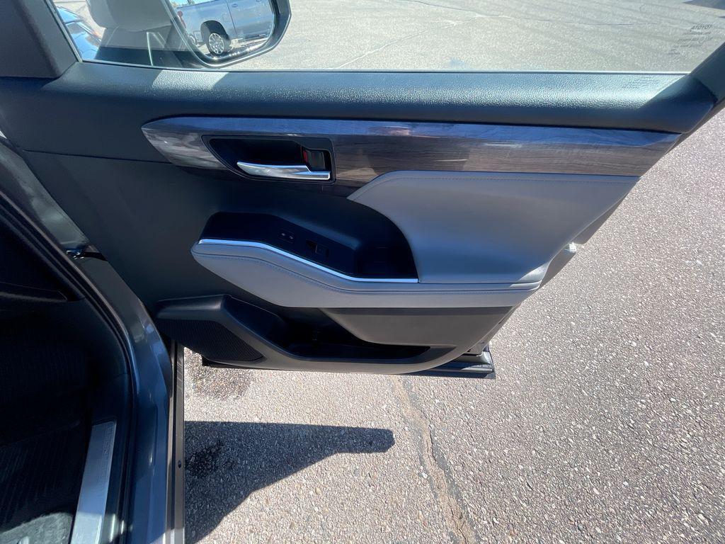 used 2022 Toyota Highlander Hybrid car, priced at $41,859