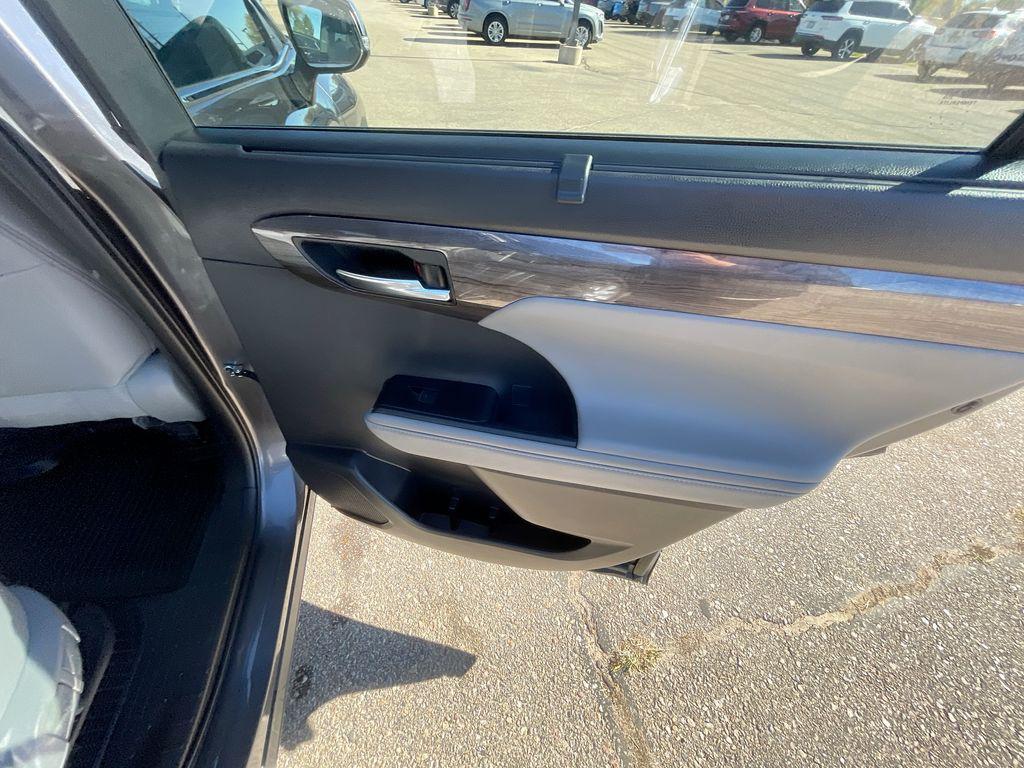 used 2022 Toyota Highlander Hybrid car, priced at $41,859