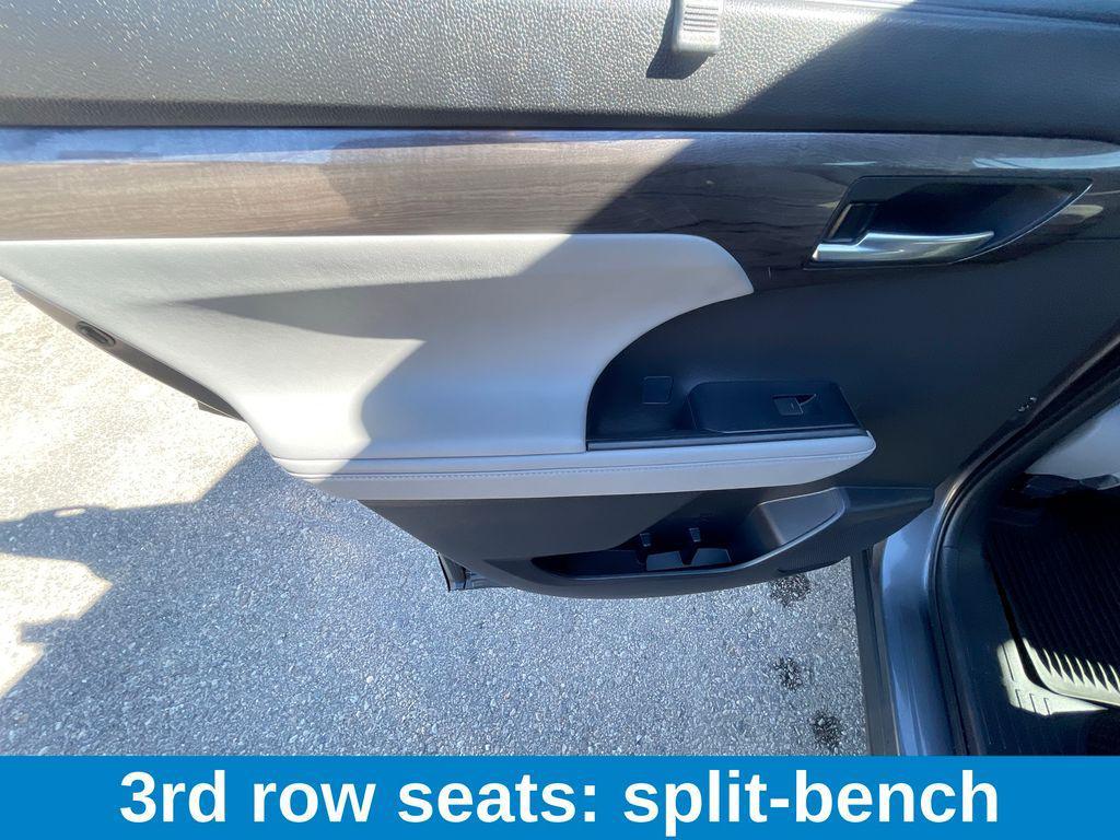 used 2022 Toyota Highlander Hybrid car, priced at $41,859