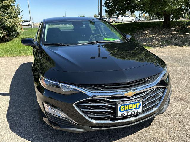 new 2024 Chevrolet Malibu car, priced at $29,195