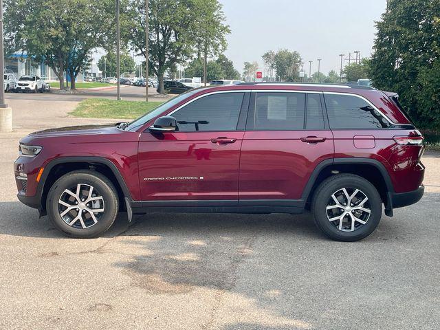 used 2024 Jeep Grand Cherokee car, priced at $42,229