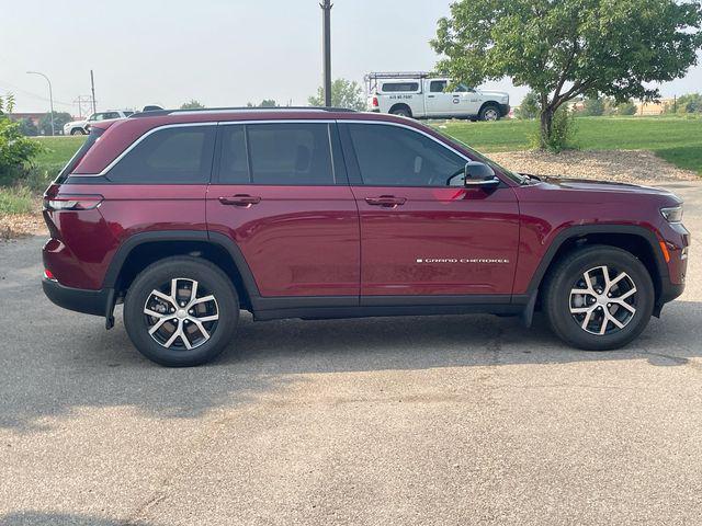 used 2024 Jeep Grand Cherokee car, priced at $42,229