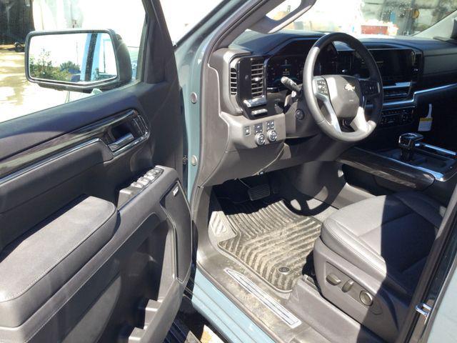 new 2025 Chevrolet Silverado 1500 car, priced at $72,815