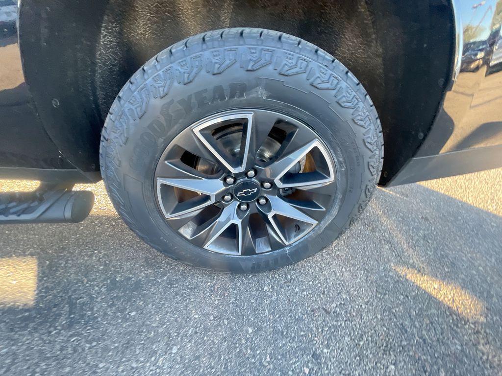 used 2022 Chevrolet Suburban car, priced at $47,470