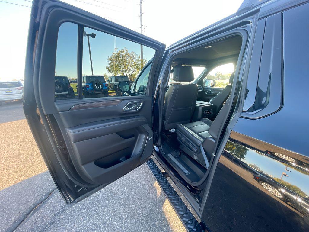 used 2022 Chevrolet Suburban car, priced at $47,470