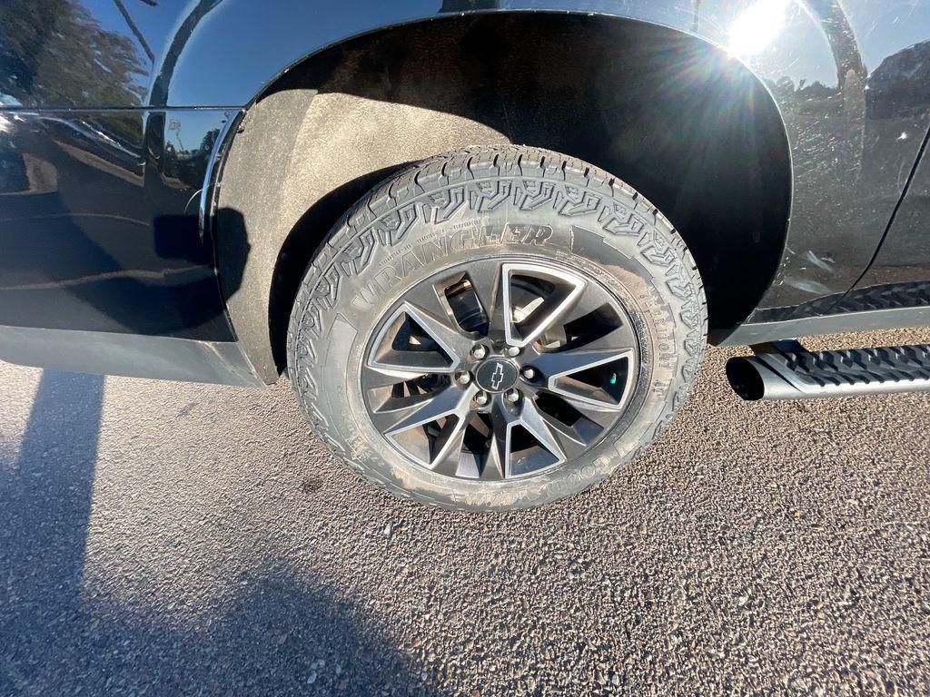 used 2022 Chevrolet Suburban car, priced at $47,470