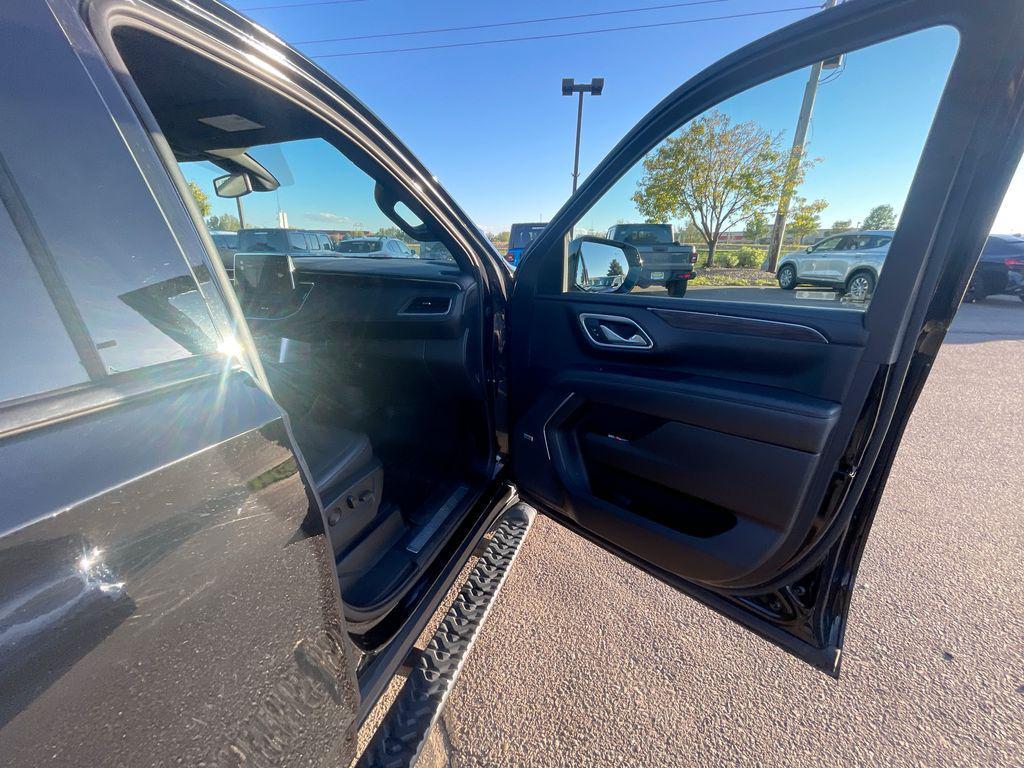 used 2022 Chevrolet Suburban car, priced at $47,470