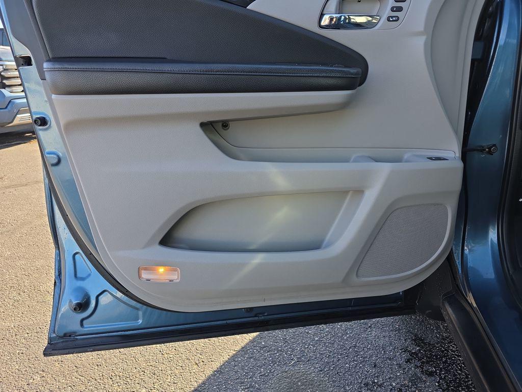 used 2016 Honda Pilot car, priced at $22,463