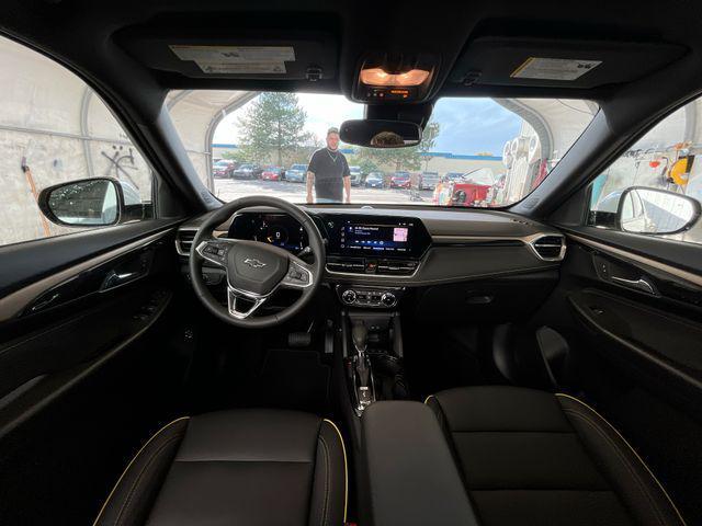 new 2025 Chevrolet TrailBlazer car, priced at $34,075