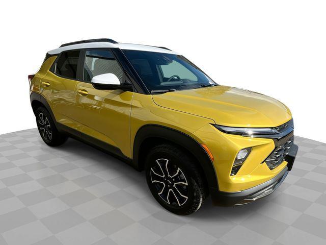 new 2025 Chevrolet TrailBlazer car, priced at $34,075