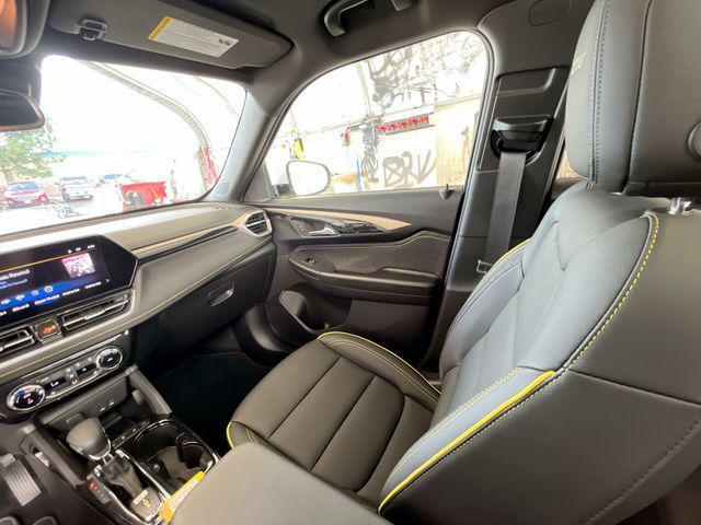 new 2025 Chevrolet TrailBlazer car, priced at $34,075