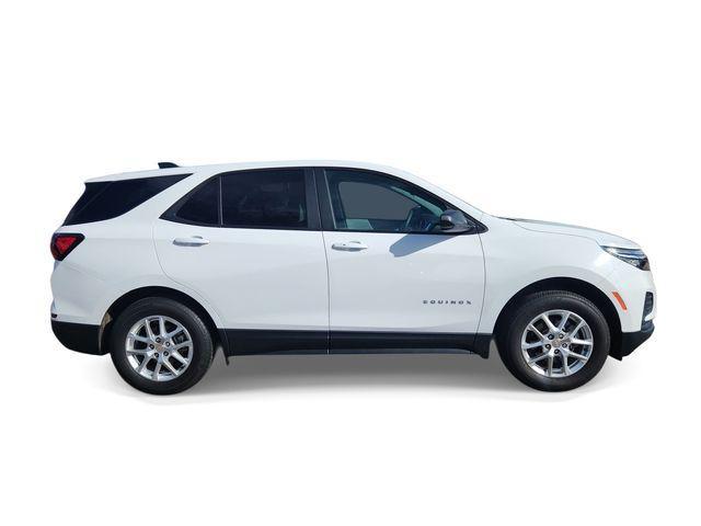 new 2024 Chevrolet Equinox car, priced at $30,680