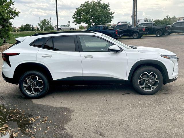 new 2025 Chevrolet Trax car, priced at $25,455