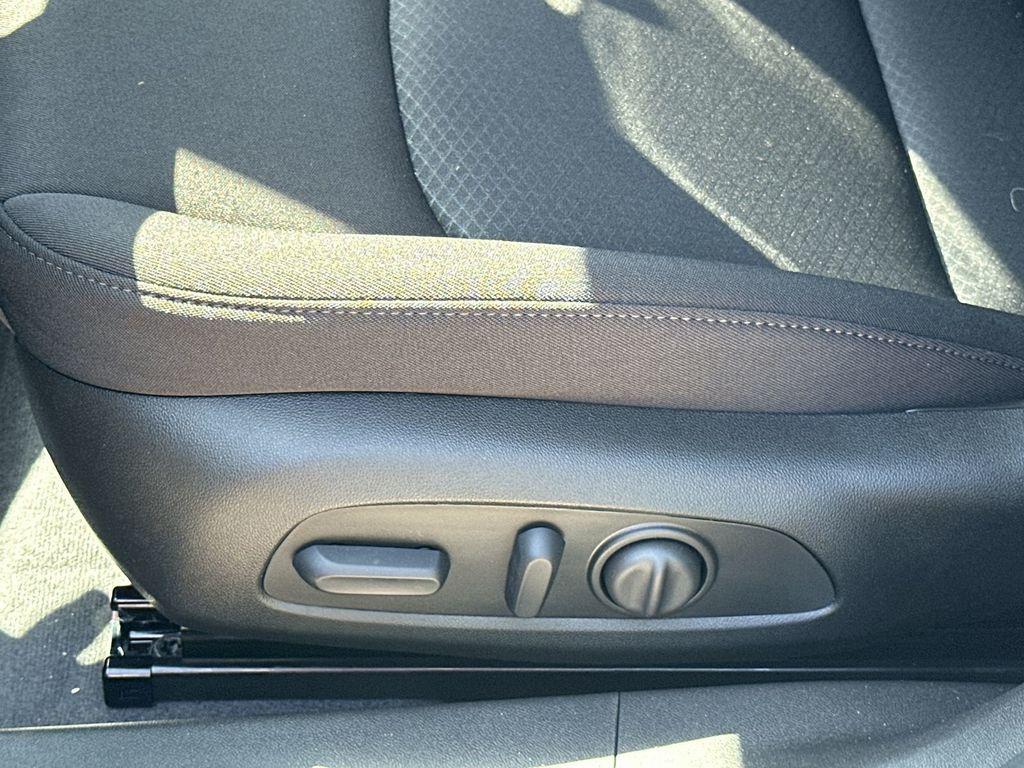 new 2024 Chevrolet Malibu car, priced at $25,000