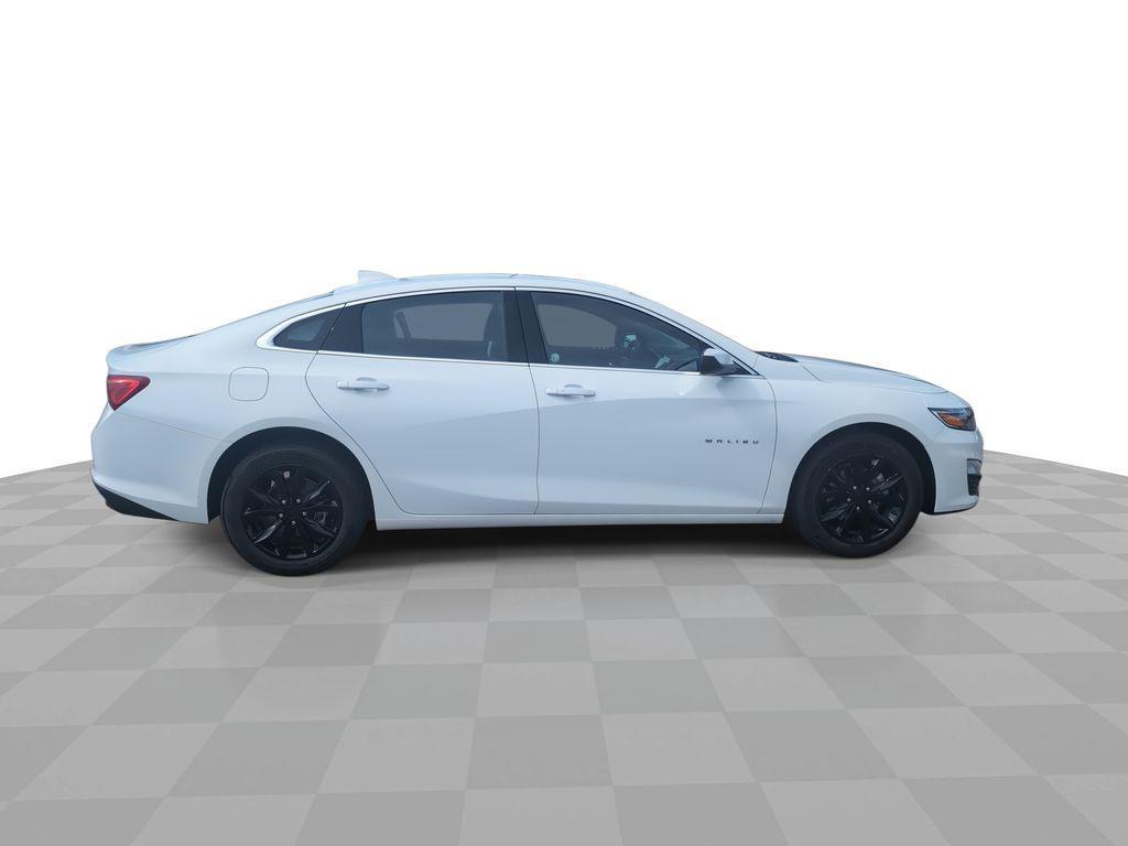 new 2024 Chevrolet Malibu car, priced at $25,000