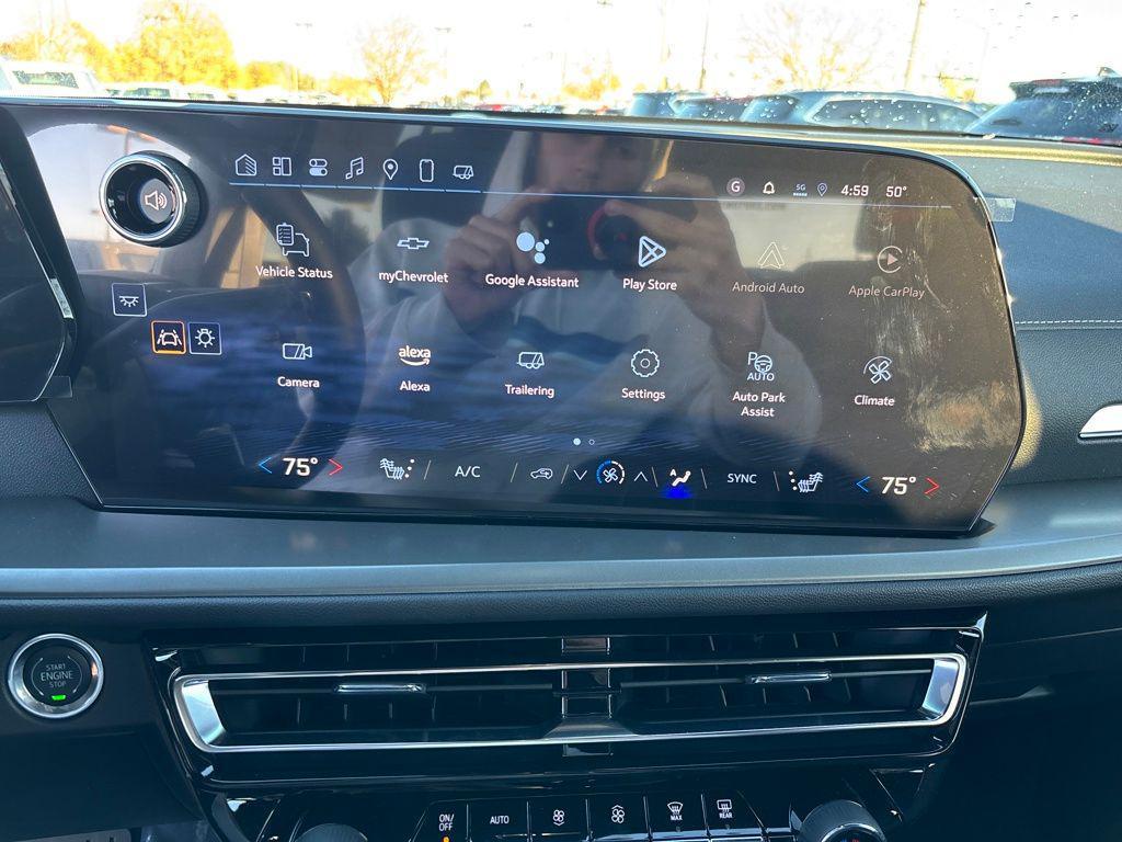 new 2025 Chevrolet Traverse car, priced at $48,802