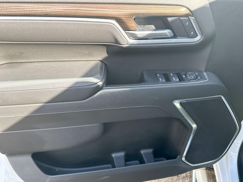 used 2025 Chevrolet Silverado 1500 car, priced at $42,586