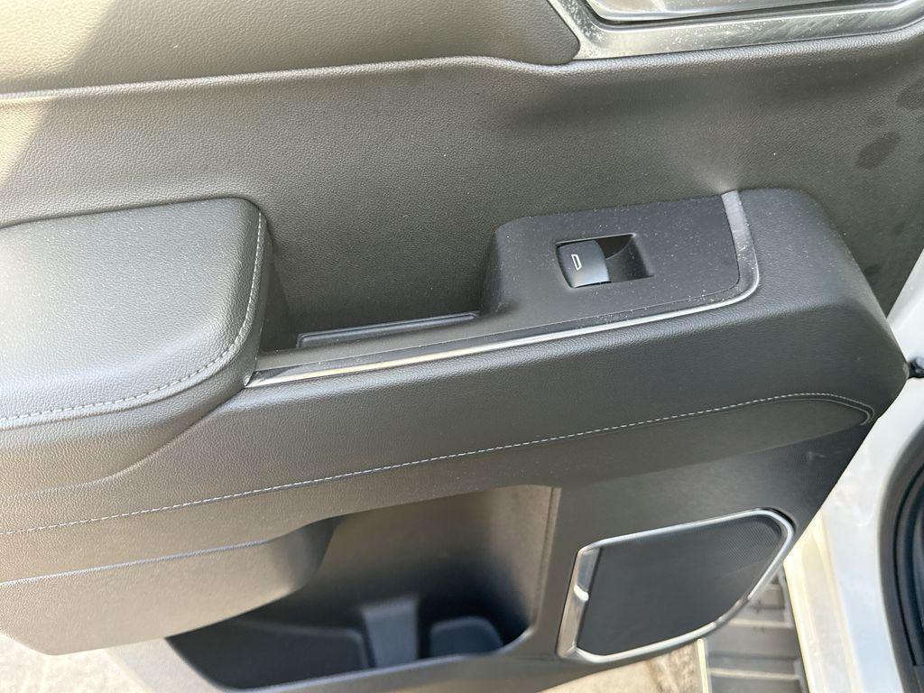 used 2025 Chevrolet Silverado 1500 car, priced at $42,586