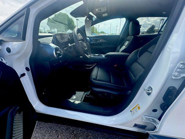 new 2025 Chevrolet Equinox EV car, priced at $51,690