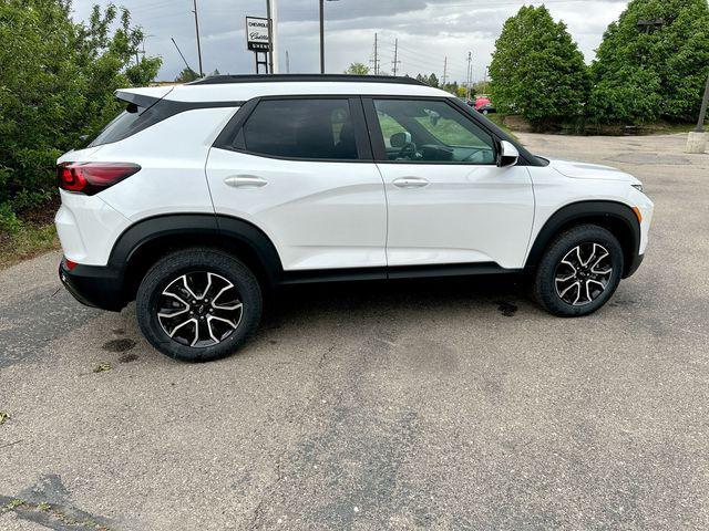 new 2024 Chevrolet TrailBlazer car, priced at $31,035