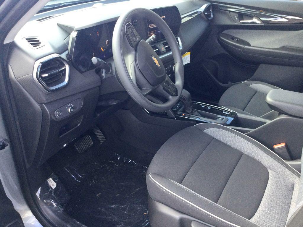 new 2026 Chevrolet TrailBlazer car, priced at $24,323