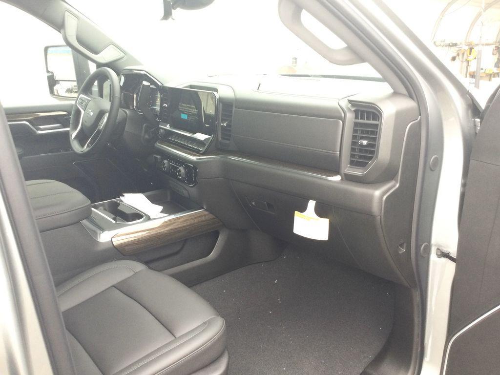 new 2025 Chevrolet Silverado 2500 car, priced at $73,196