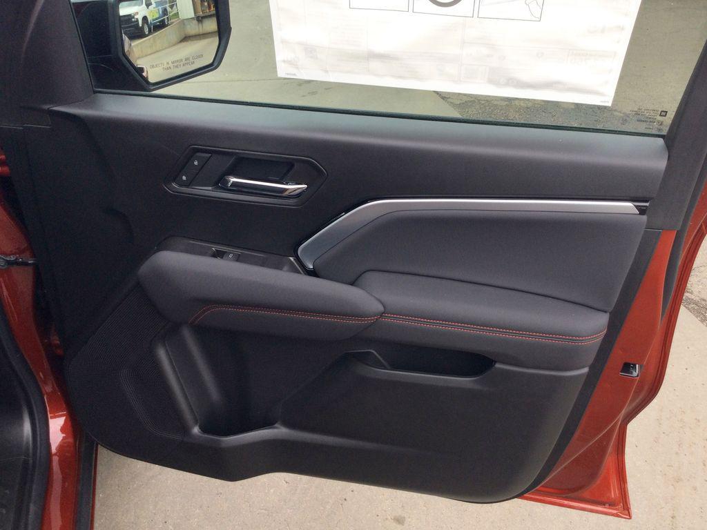 new 2025 Chevrolet Colorado car, priced at $46,718