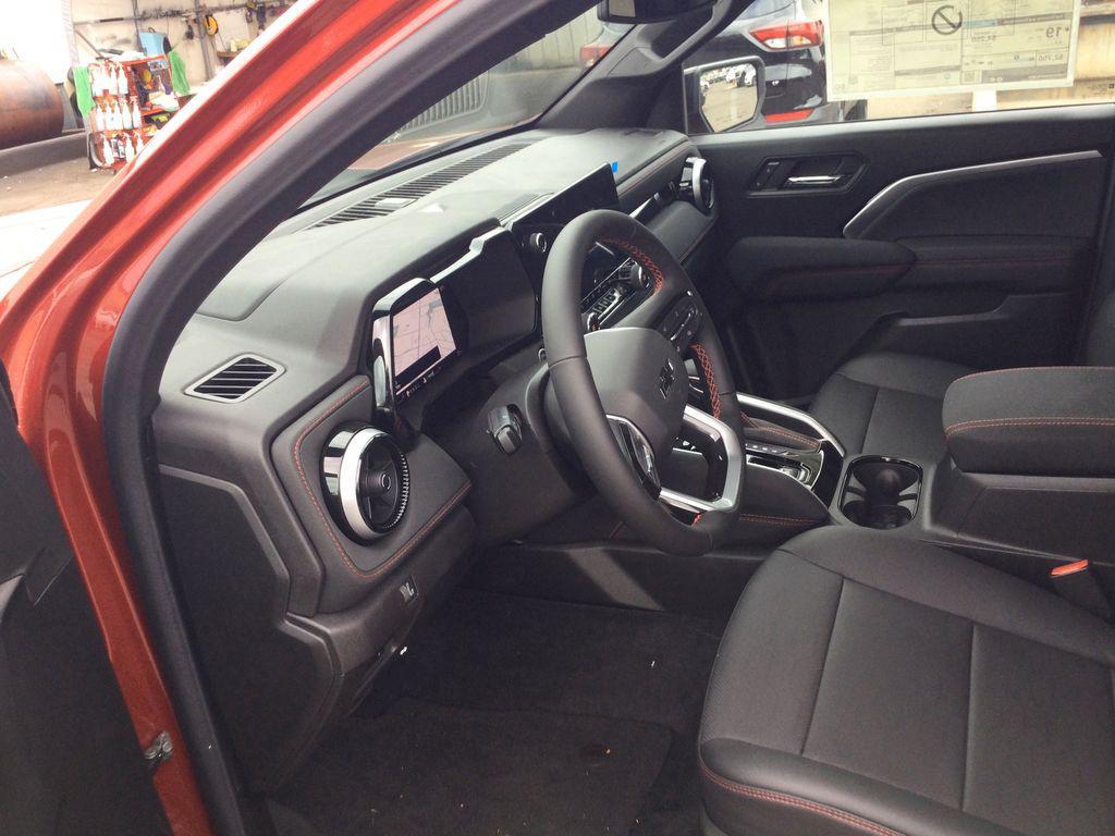 new 2025 Chevrolet Colorado car, priced at $46,718