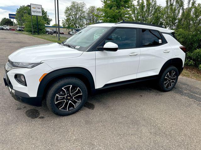 new 2023 Chevrolet TrailBlazer car, priced at $33,440