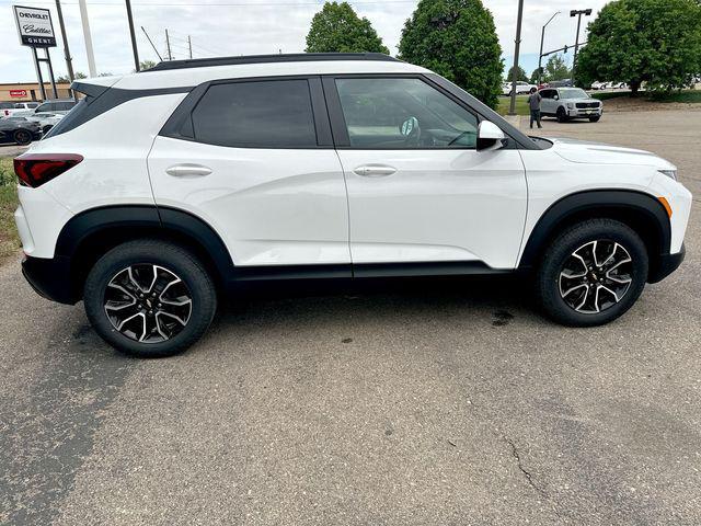 new 2023 Chevrolet TrailBlazer car, priced at $33,440