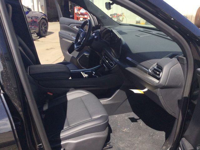 new 2025 Chevrolet Traverse car, priced at $51,375