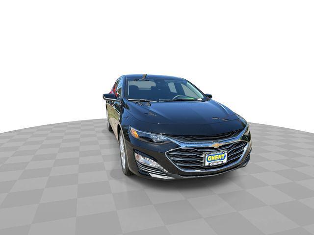 new 2024 Chevrolet Malibu car, priced at $29,195