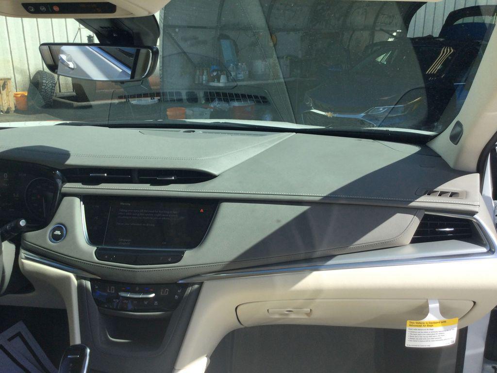 new 2025 Cadillac XT5 car, priced at $60,090