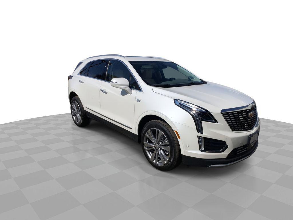 new 2025 Cadillac XT5 car, priced at $60,090