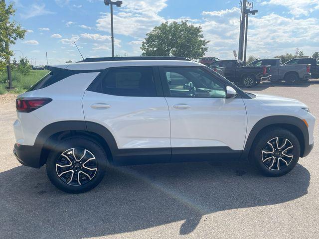 new 2025 Chevrolet TrailBlazer car, priced at $30,035