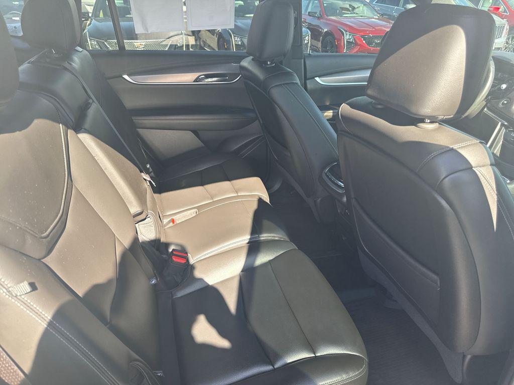 used 2024 Cadillac XT6 car, priced at $38,423