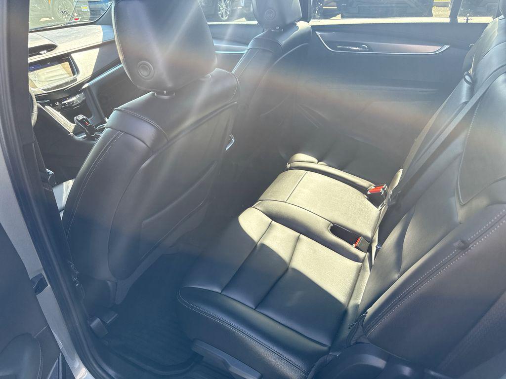 used 2024 Cadillac XT6 car, priced at $38,423