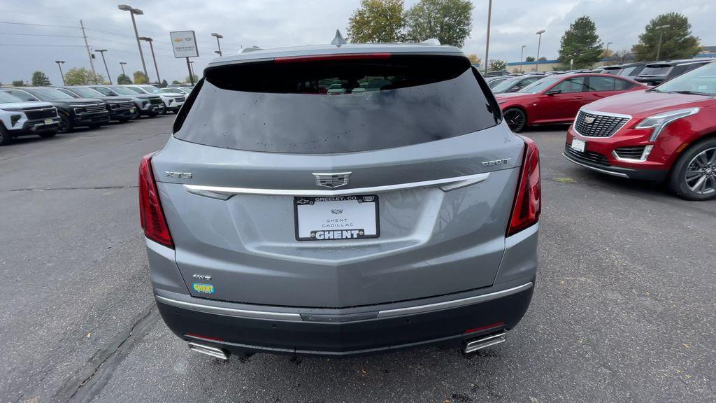 new 2025 Cadillac XT5 car, priced at $47,040