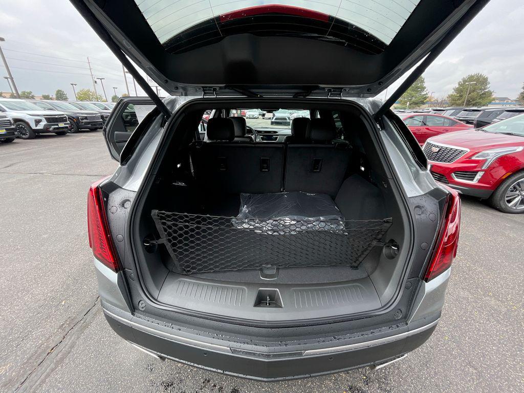 new 2025 Cadillac XT5 car, priced at $47,040