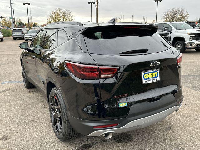 new 2025 Chevrolet Blazer car