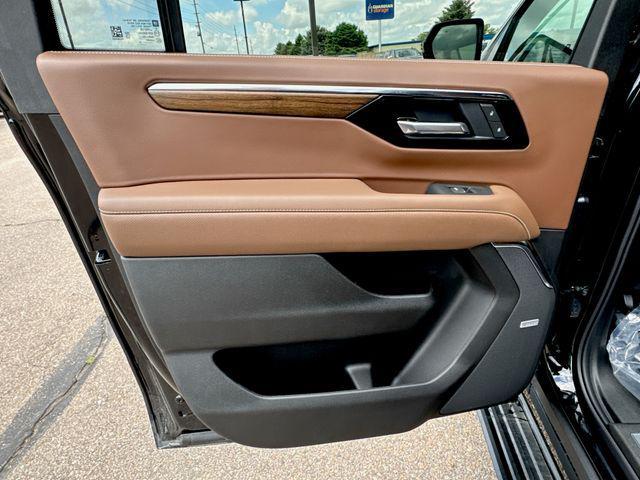 new 2025 Chevrolet Suburban car, priced at $99,225