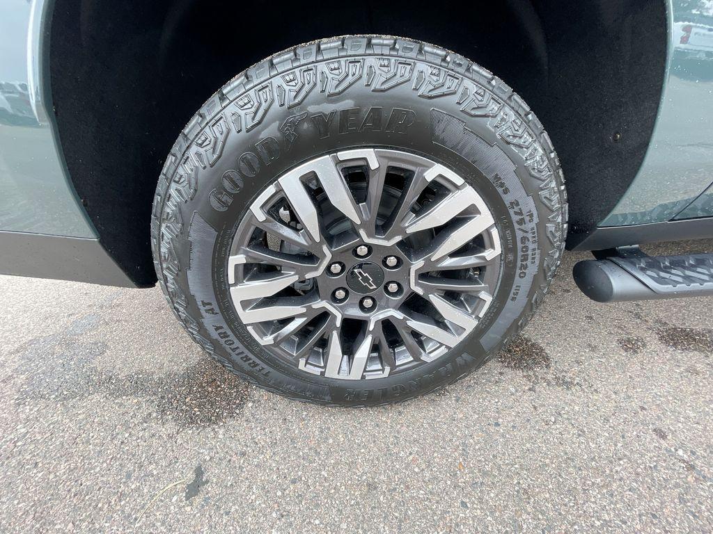 new 2026 Chevrolet Suburban car, priced at $79,485