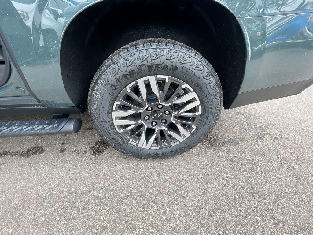 new 2026 Chevrolet Suburban car, priced at $79,485