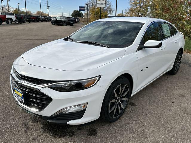 new 2025 Chevrolet Malibu car, priced at $28,670