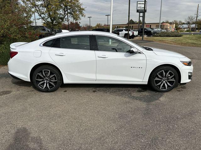 new 2025 Chevrolet Malibu car, priced at $28,670