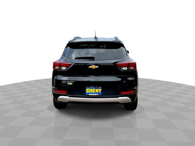 new 2025 Chevrolet TrailBlazer car, priced at $32,565