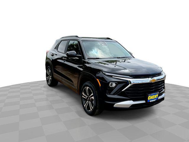 new 2025 Chevrolet TrailBlazer car, priced at $32,565