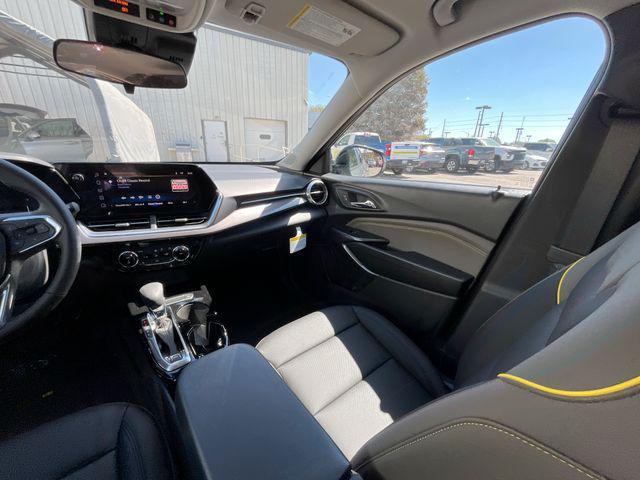 new 2025 Chevrolet Trax car, priced at $27,585