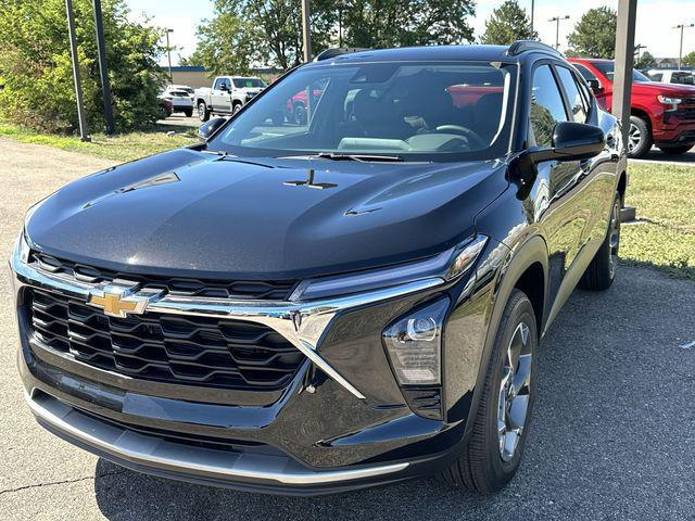 new 2025 Chevrolet Trax car, priced at $25,260